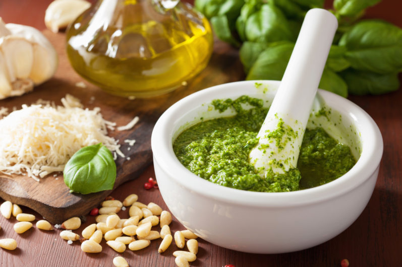 Como fazer 3 receitas de molho pesto fácil e saboroso