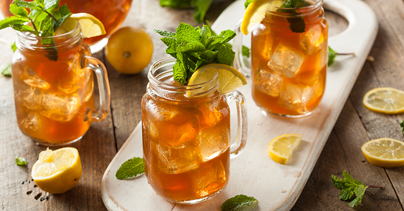 Prepare em casa: 6 receitas de chá para se refrescar no verão