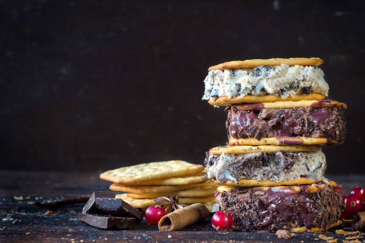 Prepare uma sobremesa diferente: o delicioso sanduíche de sorvete