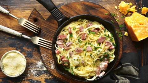 Sobrou macarrão? Aprenda receitas deliciosas para evitar o desperdício