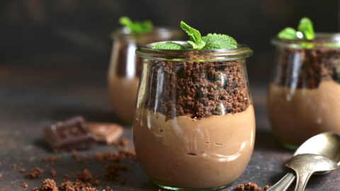 Receita de sobremesa fácil e deliciosa: Creme de chocolate com cookies