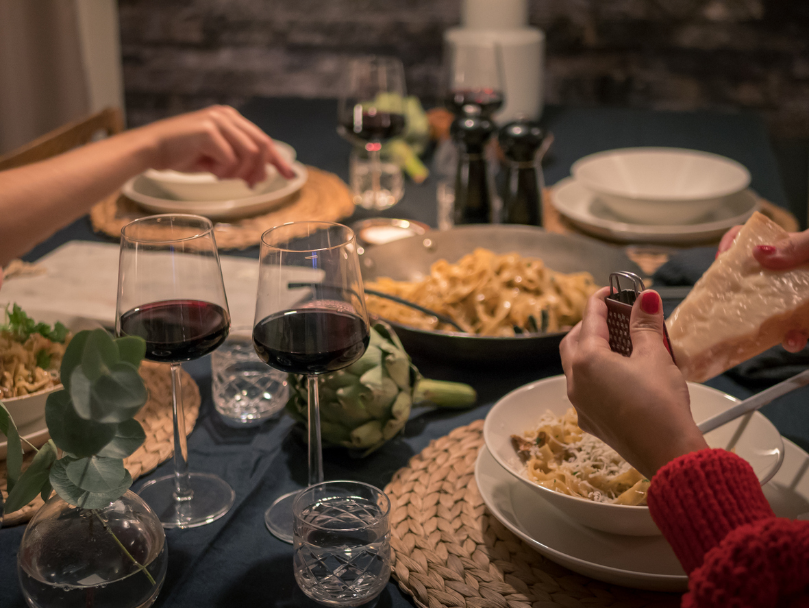 Como servir massas em um jantar: tudo que você precisa saber