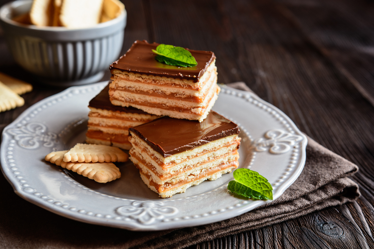 Receita de sobremesa com biscoito gelado cremoso