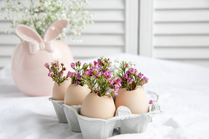 Casca de ovo para velas ou flores para decorar mesa