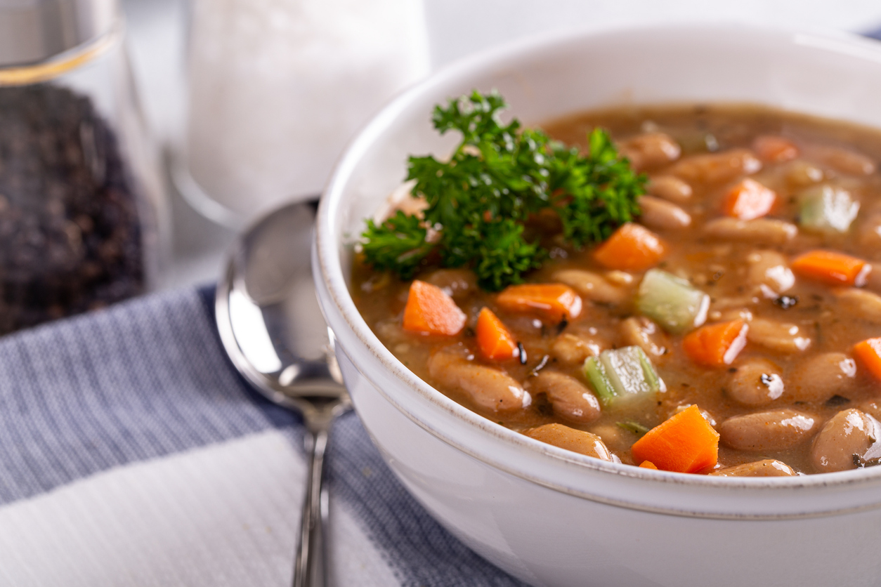 Sopa de feijão com Macarrão Cabelo de Anjo para os dias frios￼