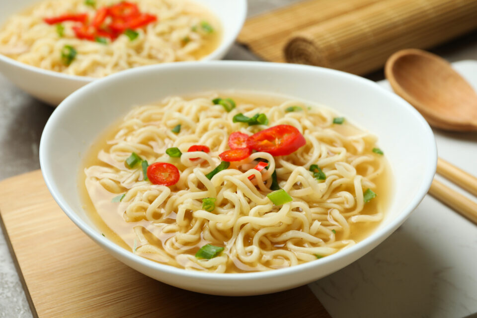 4 receitas para preparar com Macarrão Instantâneo￼